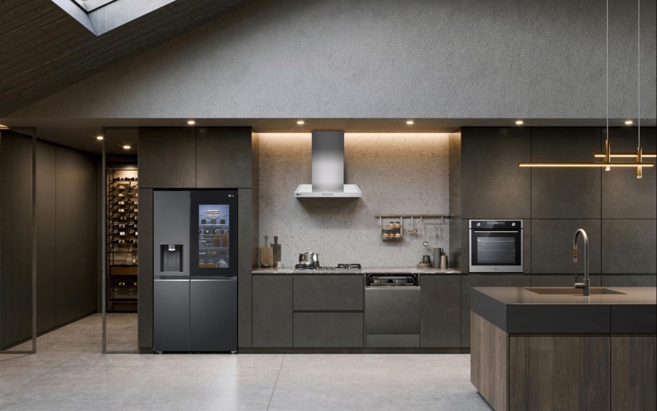 LG Built-in Appliances Lifestyle Brown
